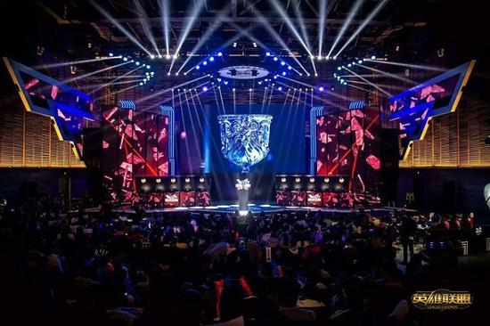 现了走低 现了走低